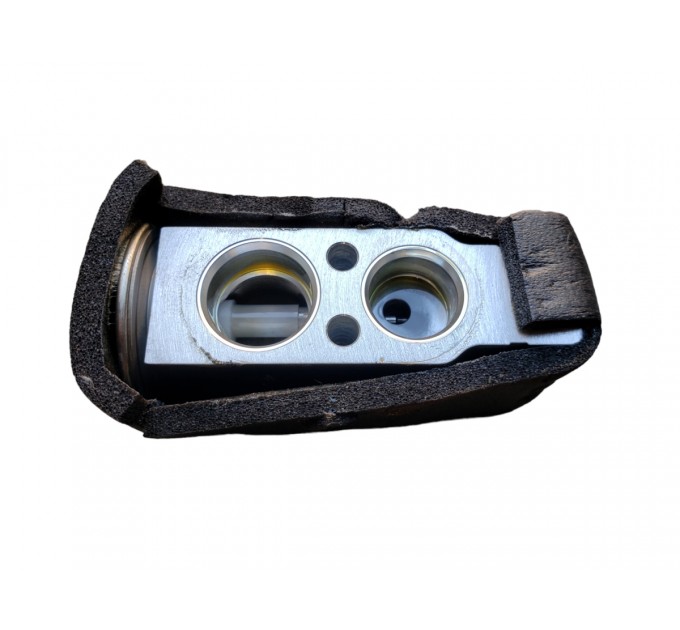 Клапан кондиционера TRW Honda Accord 7 usa 2003-2007  80221SDAA01