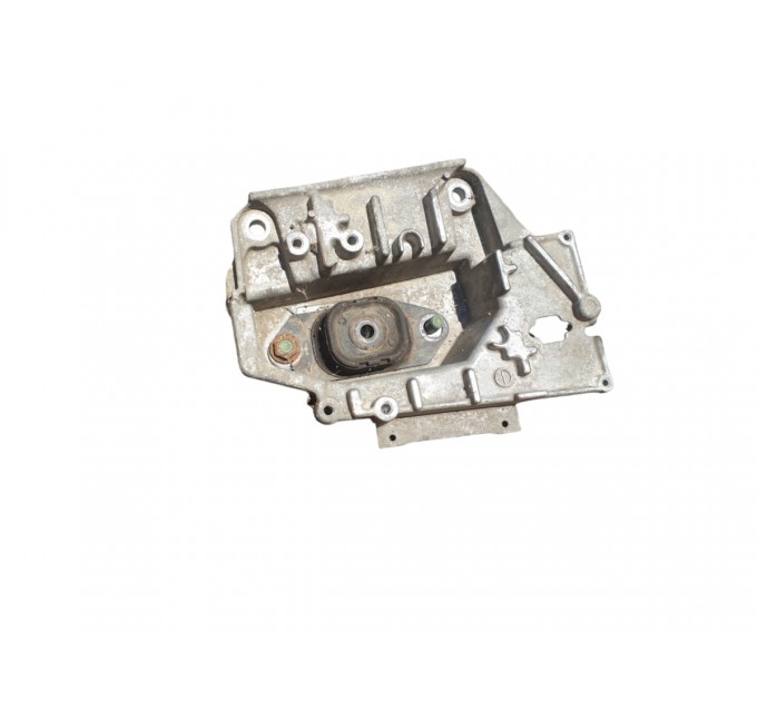 Кронштейн подушки двигателя задний AT Nissan Tiida C11 2004-2015 11254CH000