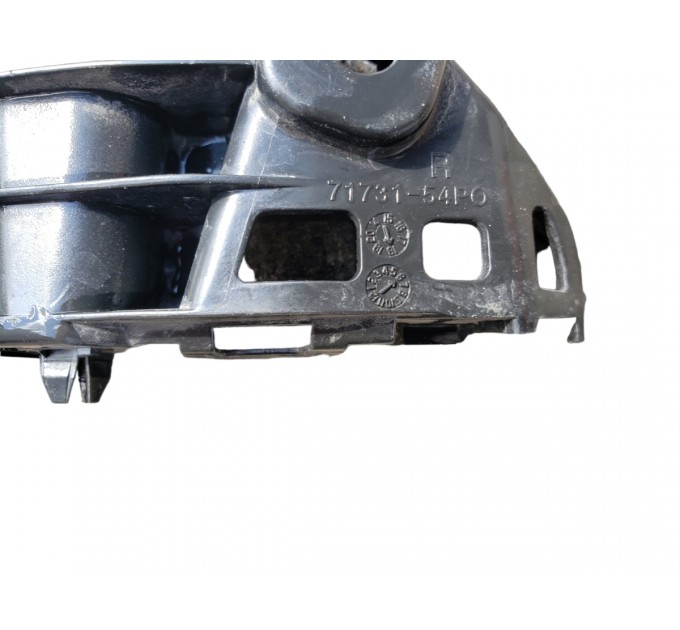 Кронштейн бампера переднего правый Suzuki Vitara 2015-2023  7173154P0