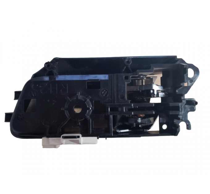 Хромированая ручка двери правой внутренняя Toyota Land Cruiser Prado 150 2009-2023 6760560100C0