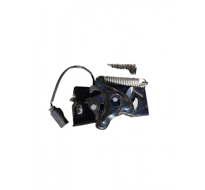 Замок капота правый BMW 428 F36 2013-2020  724254811