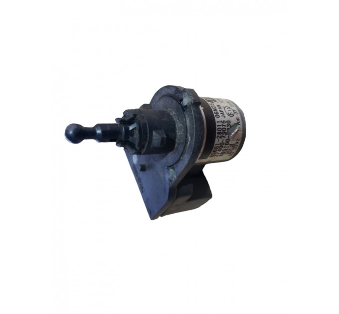 Корректор фары Toyota Land Cruiser 200 2007-2015  8566128011
