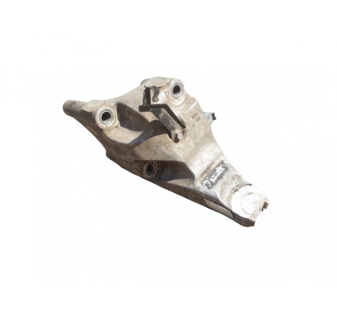 Кронштейн задней подушки двигателя Honda Accord 7 2003-2006  50610SDAA01