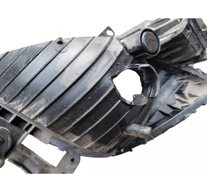 Правая противотуманная фара (Дефект) Hyundai ELANTRA MD 2011 - 2023  922023X000