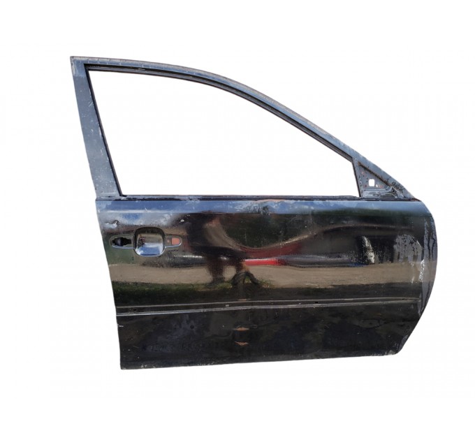 Передняя правая дверь ДЕФЕКТ Toyota CAMRY V30 2001-2006 6700133111