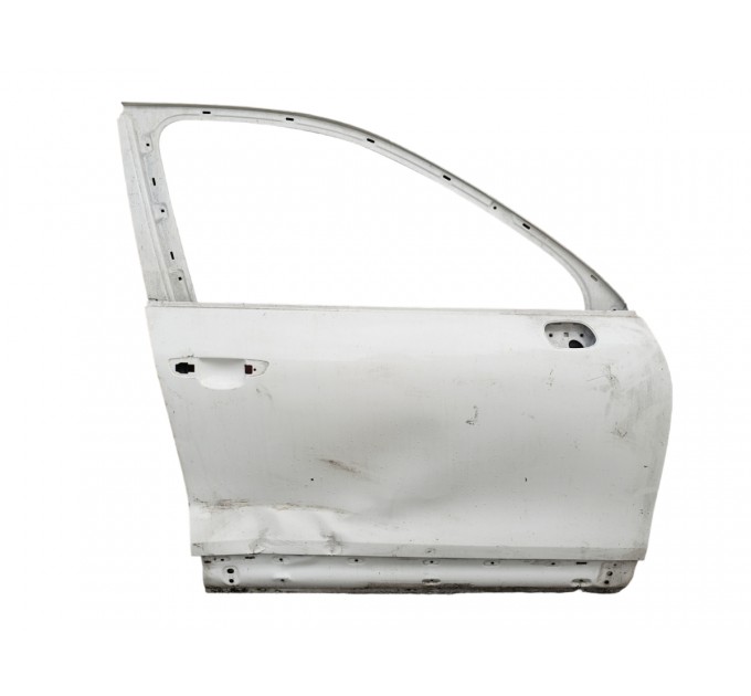 Передняя правая дверь (Дефект) Volkswagen TOUAREG  2010 - 2017  7P0831056