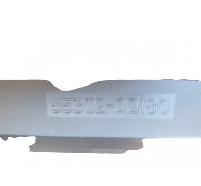 Панель торпедо Toyota Yaris III 2011-2020 556060D050