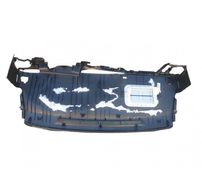 Панель торпедо Toyota Yaris III 2011-2020 556060D050
