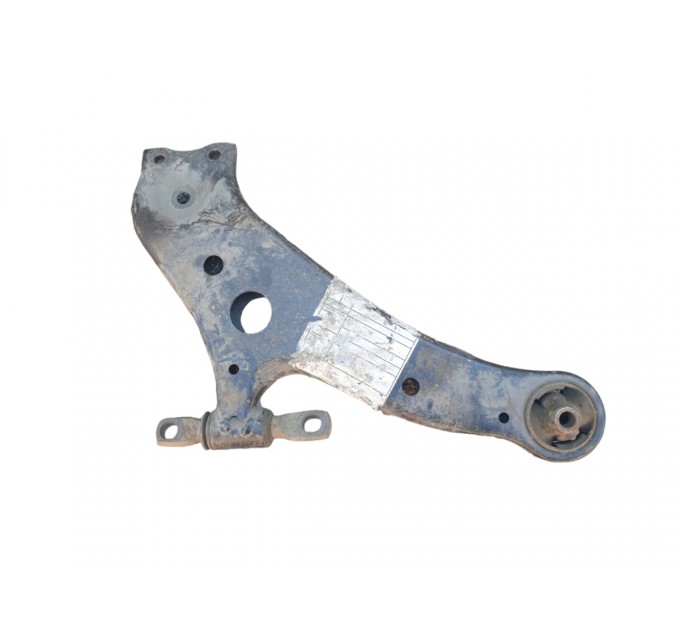 Рычаг передней подвески нижний  правый TOYOTA CAMRY 50 2014-2017 4806807040