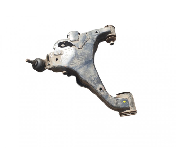 Рычаг передней подвески нижний правый  Toyota Land Cruiser J200 2007-2015  4806860030