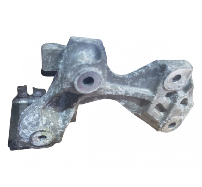 Кронштейн генератора HR16 Nissan Tiida C11 2007-2012 11710EE90B