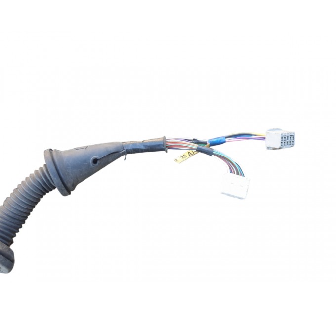 Проводка двери передней левой Toyota Camry 40 2006-2011 8215233A80