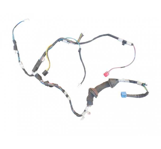 Проводка передней правой двери Toyota Auris E150 2007.02 - 2008.11 8215102C30
