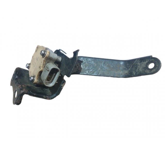 Датчик положения кузова с кронштейном передний левый Toyota Land Cruiser 100 1998-2007 8940660022
