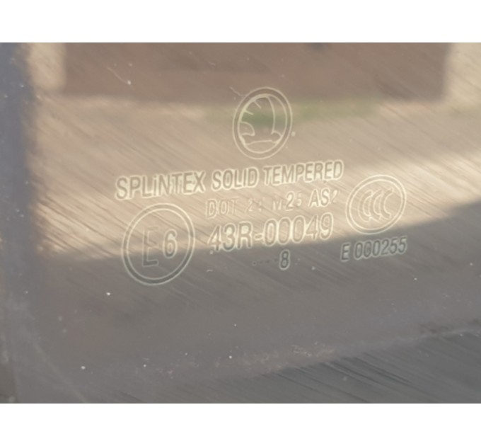 Стекло двери задней правой Skoda Octavia tour 1997- 2010 1U4845206A