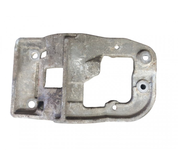 Кроншетйн кондиционера 1MZ Toyota Camry v30 3.0 2001-2006 8843107021
