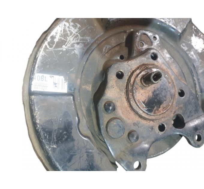 Ступица задняя левая с датчиком ABS и защитой Toyota Camry 40 2006-2011 4246006021