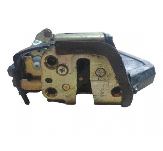 Замок двери задней правой Toyota Camry 30 2001-2006 6905033071