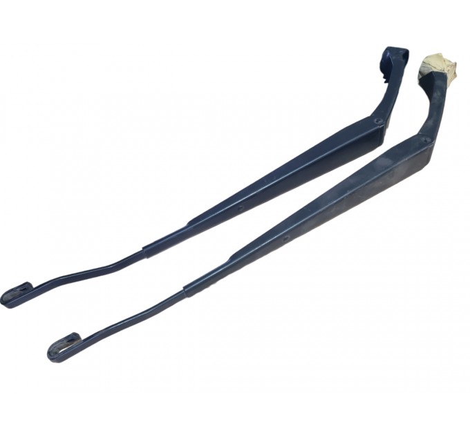 Пара поводков дворников Toyota 4 Runner 2002-2009 8521135090 8521135100