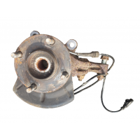 Передний левый поворотный кулак в сборе Nissan Tiida c11 2007-2012 40015ED000