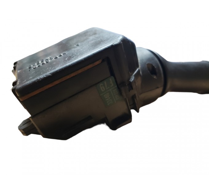 Подрулевой переключатель правый (дворников) Toyota RAV-4 III 2006-2012 3344017F208