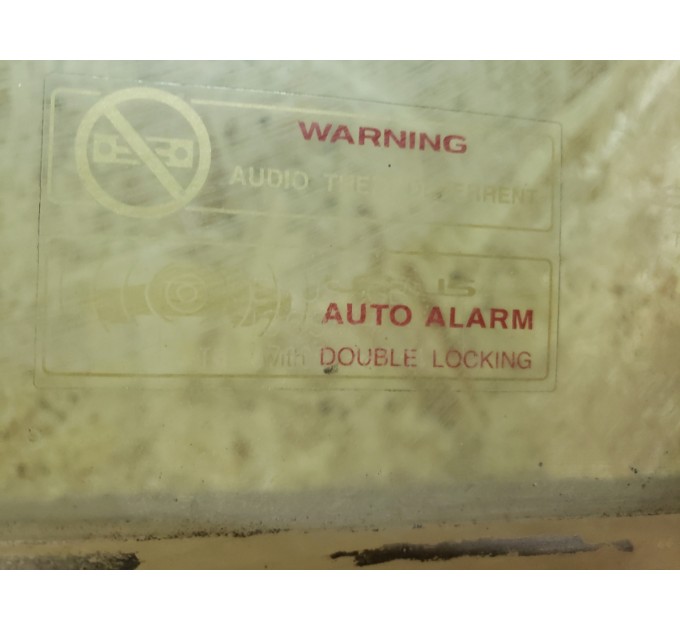 Стекло передней левой двери Lexus RX XU30 2003-2009 6810248070