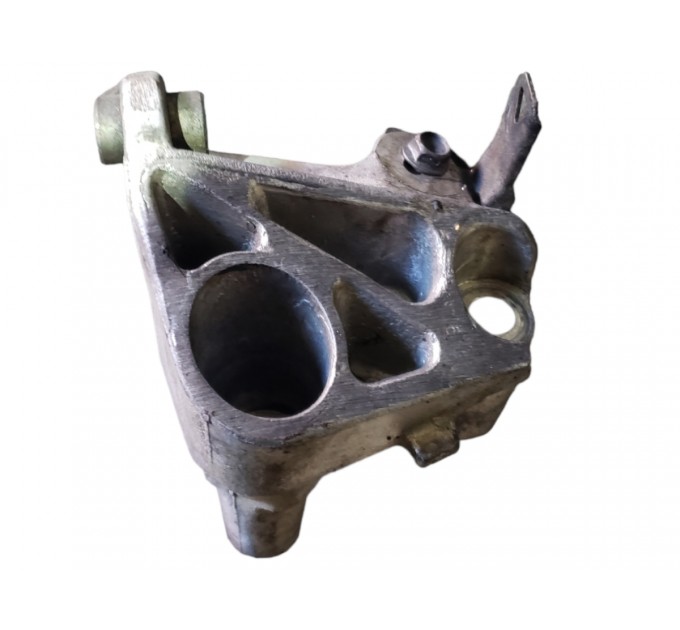 Кронштейн ТНВД F9QB Suzuki Grand Vitara 1.9 td 2005-2015 8200193773
