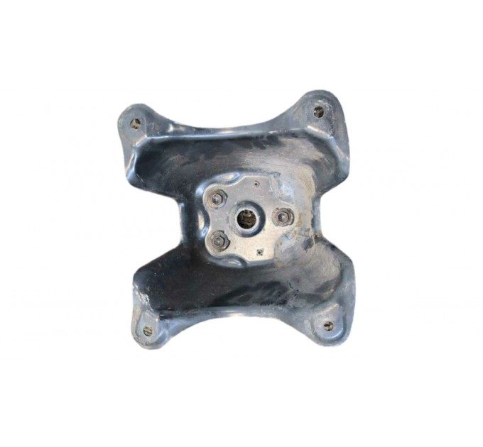 Кронштейн запасного колеса Suzuki Grand Vitara 2005-2015 8396165J00