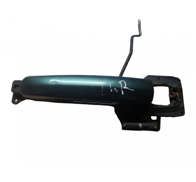 Наружняя ручка двери передней правой Suzuki Grand Vitara 2005-2015 8281163J00