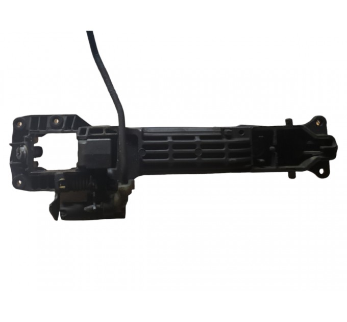 Наружняя ручка двери передней правой Suzuki Grand Vitara 2005-2015 8281163J00
