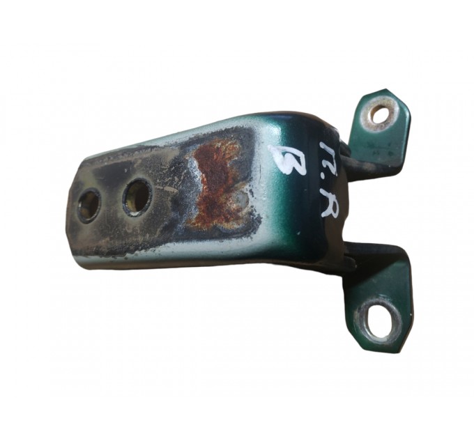 Петля двери перед прав верхняя перед лев нижняя Suzuki Grand Vitara 2005-2015 6931065J00