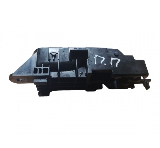 Ручка двери правой внутренняя Suzuki Grand Vitara 2005-2015 8311065J10BWJ