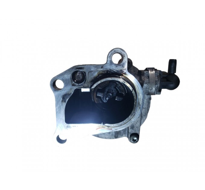 Насос вакуумный F9QB Suzuki Grand Vitara 1.9td 2005-2015 1813067JG0