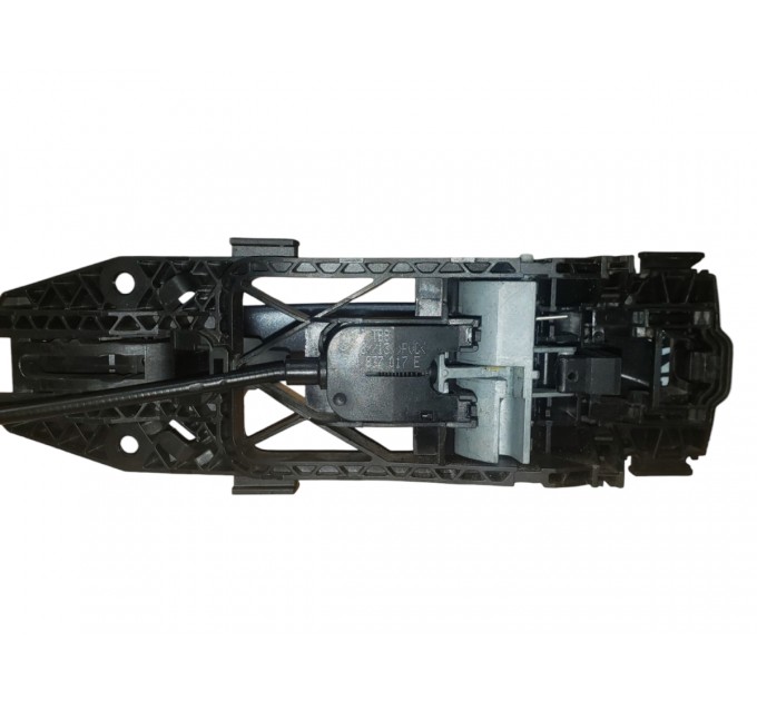 Ручка двери передняя левая в сборе с тросом Volkswagen Passat B7 2010-2014 5N0837885C