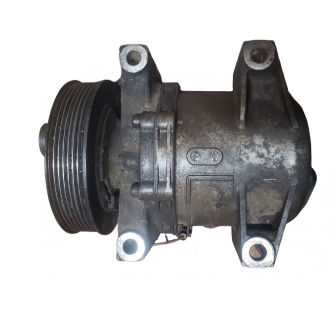 Компрессор кондиционера Nissan Navara D40 2.5dci 2005-2012 92600EB40E