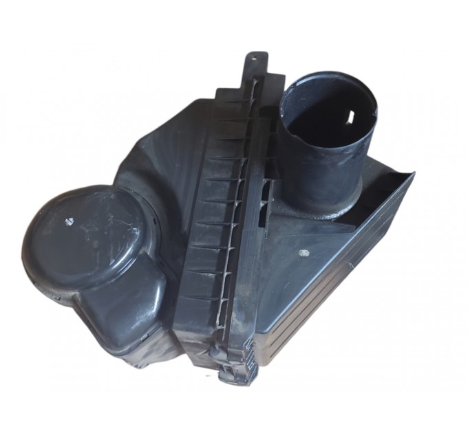 Короб воздушного фильтра Nissan Navara D40 2.5 2005-2012 16500EC00C