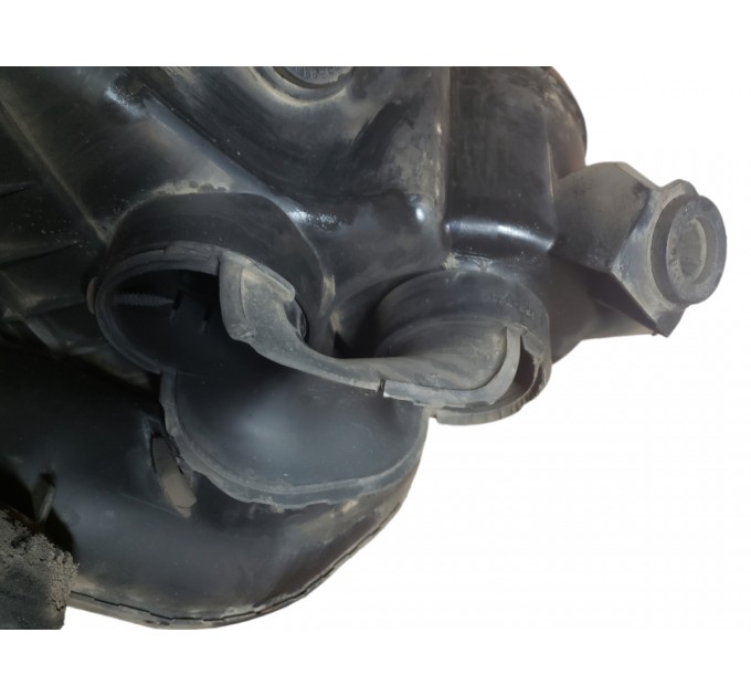 Короб воздушного фильтра Nissan Navara D40 2.5 2005-2012 16500EC00C