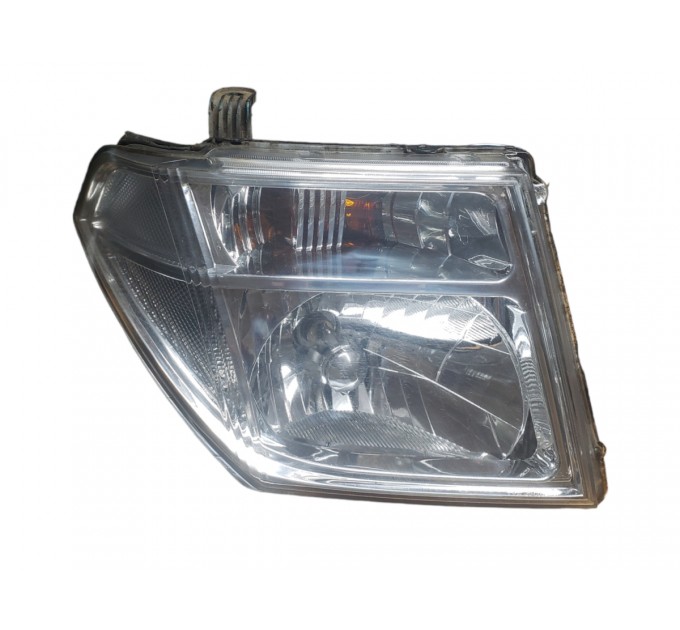 Правая фара Nissan Navara D40 2005-2012 26010EB30A