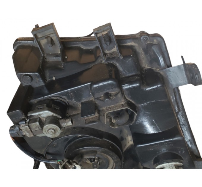 Правая фара Nissan Navara D40 2005-2012 26010EB30A