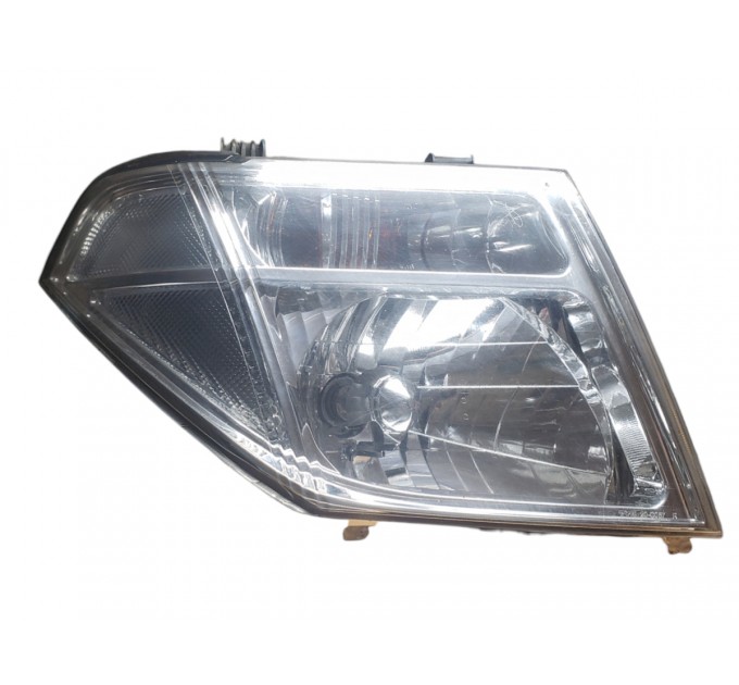 Правая фара Nissan Navara D40 2005-2012 26010EB30A