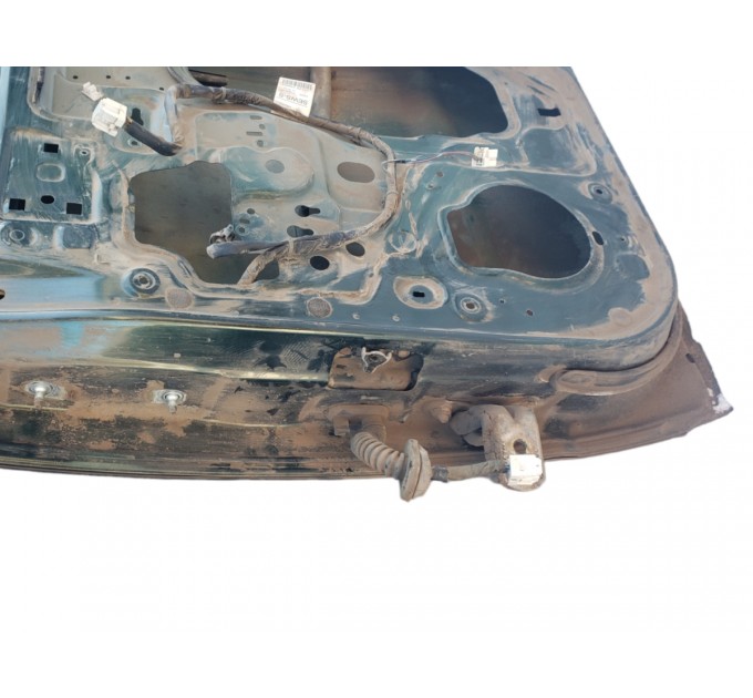 Дверь задняя правая Nissan Navara D40 2005-2012 82100EB332