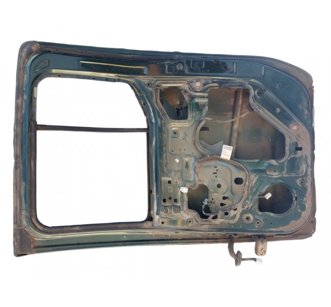 Дверь задняя правая Nissan Navara D40 2005-2012 82100EB332