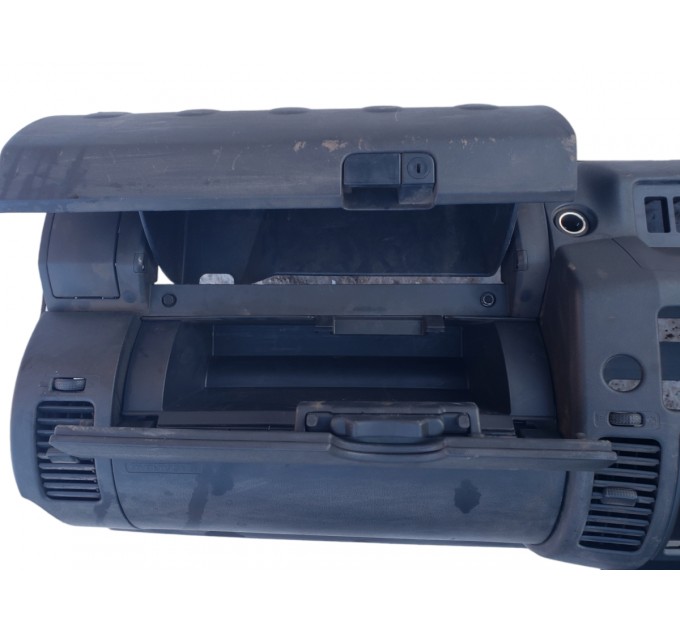 Торпедо комплект Nissan Navara D40 2005-2012 68100EB301