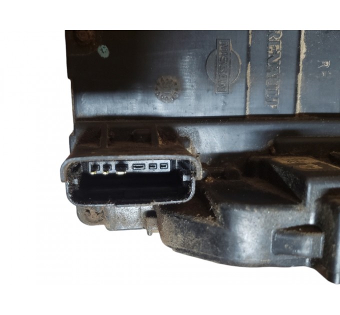 Замок двери задней правой 3pin Nissan Navara D40 2005-2012 82500EB305