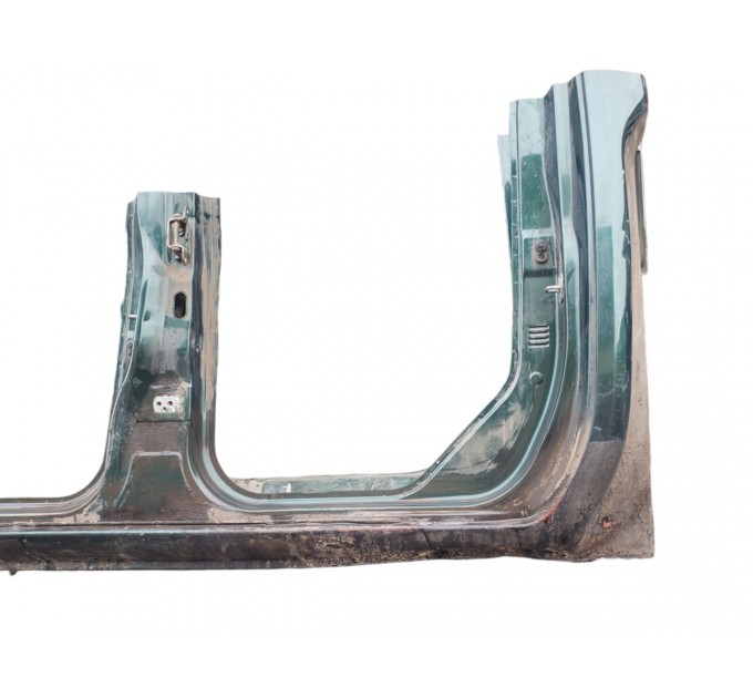 Порог кузова со стойкой левый Nissan Navara 2005-2012 76023EB36J