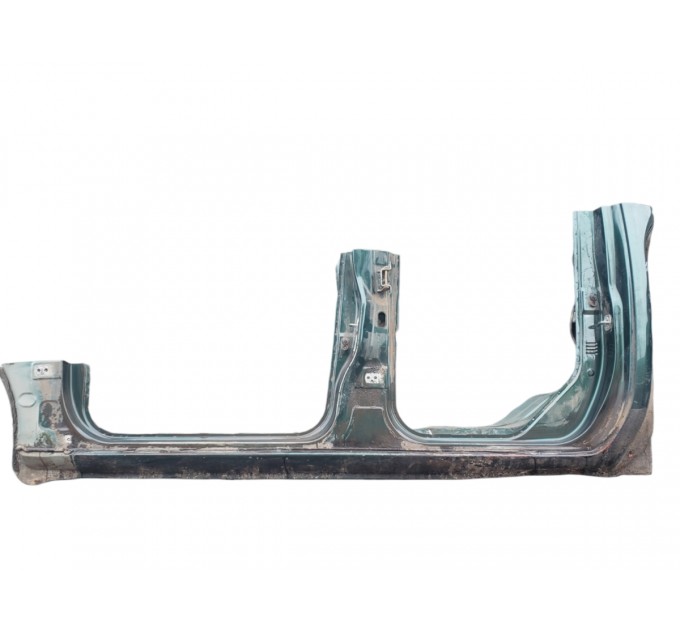 Порог кузова со стойкой левый Nissan Navara 2005-2012 76023EB36J