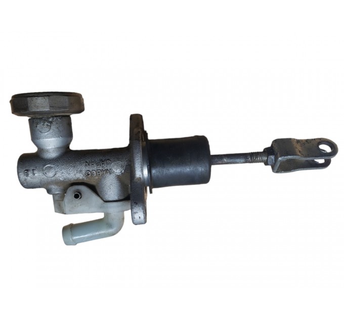 Главный цилиндр сцепления Nissan Navara D40 2005-2012 30610EA00A