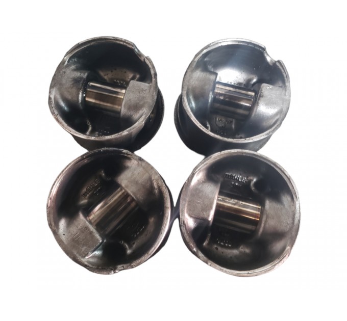 Поршень в сборе MAHLE STD YD25DDTT Nissan Navara D40 2005-2012  A2010EC00B
