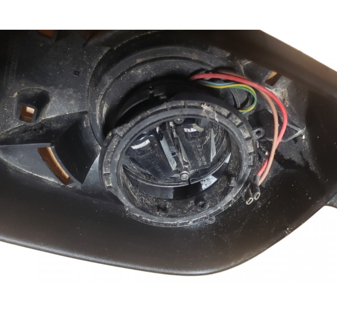 Корпус правого зеркала заднего вида ДЕФЕКТ  5pin Renault Kangoo 1997-2008 963013764R