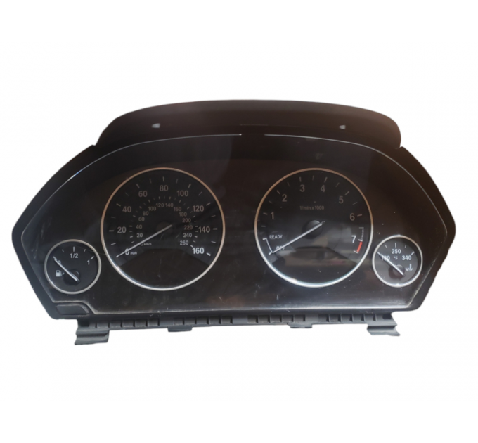 приборка щиток ЦАРАПИНЫ под проекцию BMW F30 2010-2018 62109295856 62109311392
